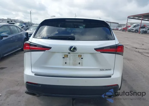 2021 Lexus Nx 300 Base/300 Luxury/300 F Sport z USA, uszkodzony, nr VIN JTJDARBZ6M5032438